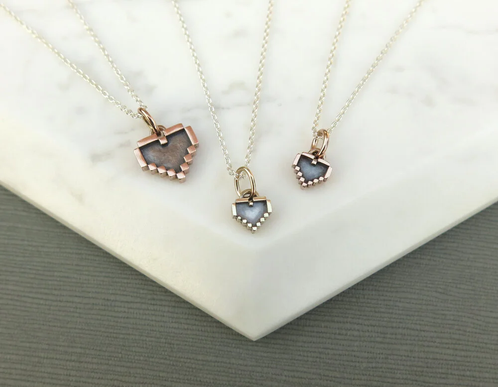 [Margesherwood] / ☆ PIXEL HEART NECKLACE / silver Sterling Silver Pixel Heart Pendant: Zelda Nintendo